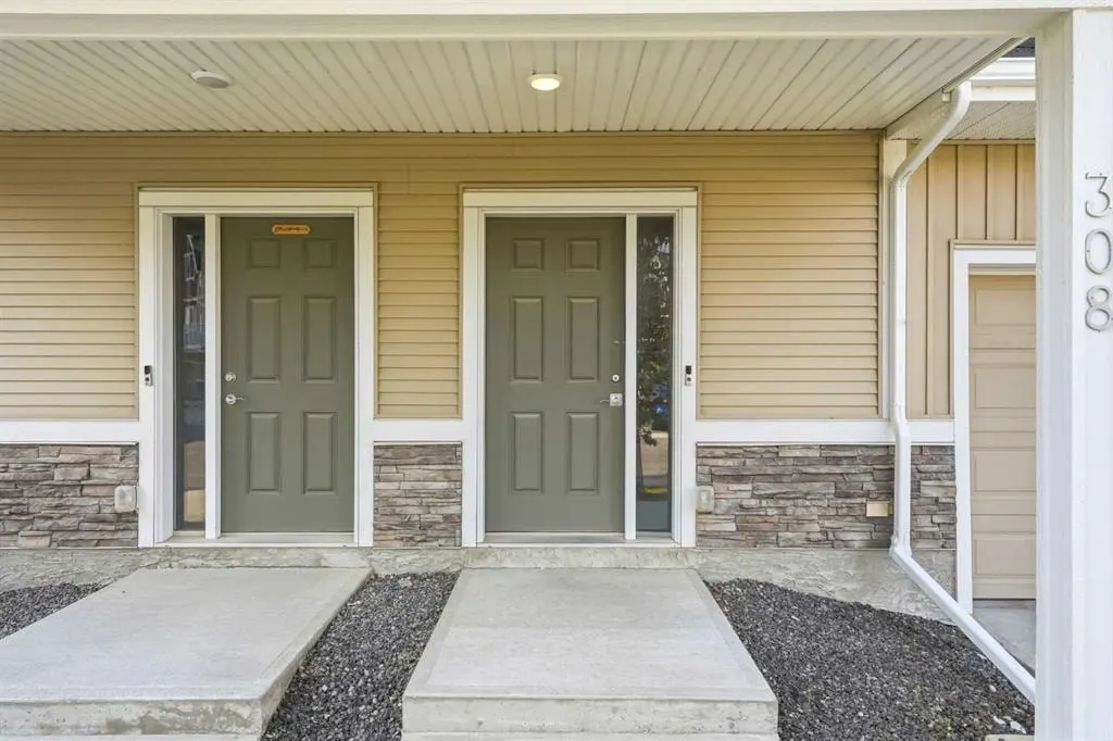 32 Red Embers Parade NE #308 — photo 2