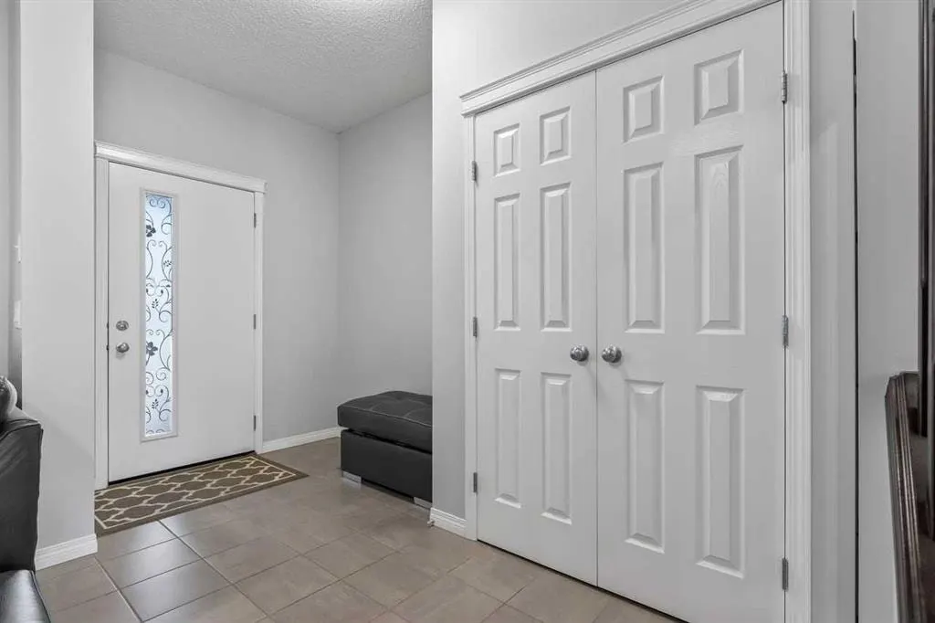 51 Walgrove Terrace SE — photo 2