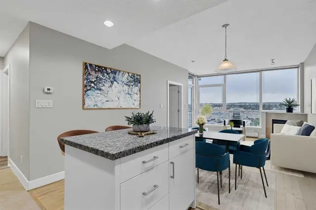 77 Spruce Place SW #604