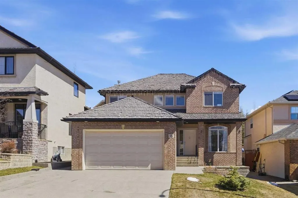 18 Royal Crest Way NW — photo 2