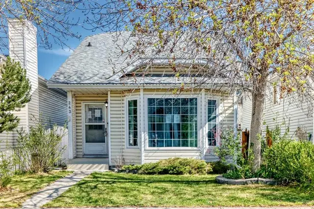 243 Erin Meadow Close