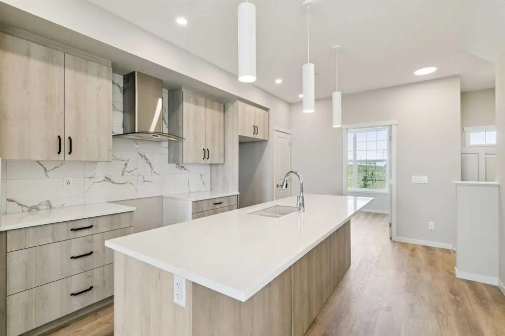 29 Hotchkiss Road SE — photo 1