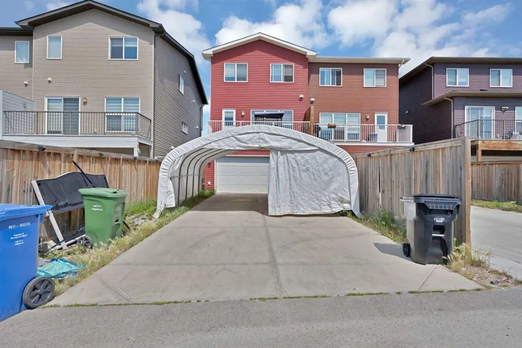 533 Savanna Boulevard NE — photo 3