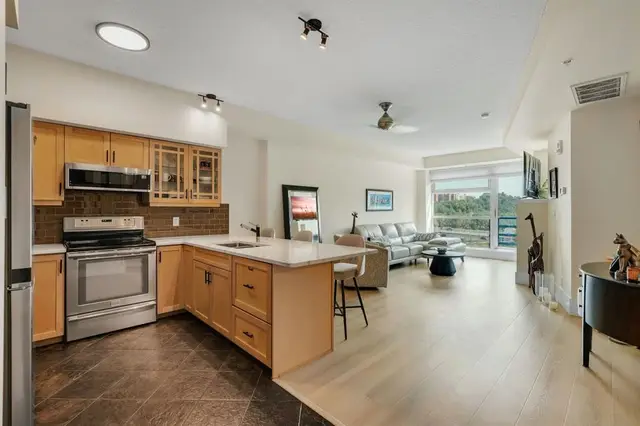 205 Riverfront Avenue SW #604