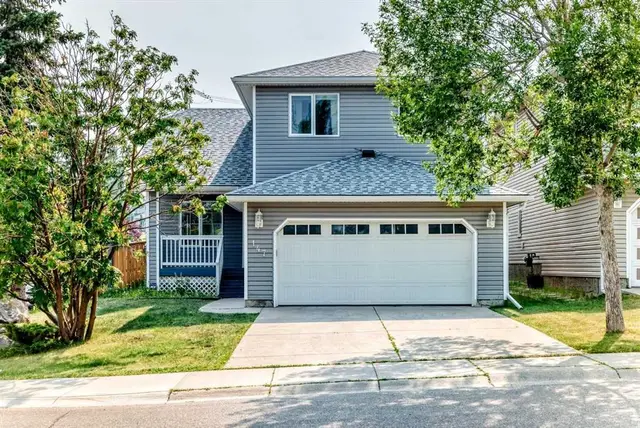 147 Macewan Drive NW