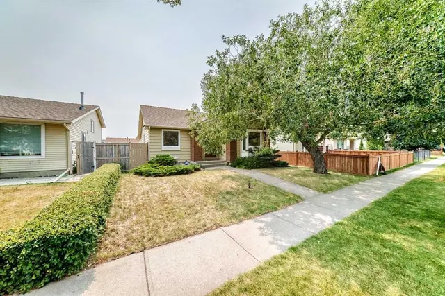 128 Erin Woods Drive SE