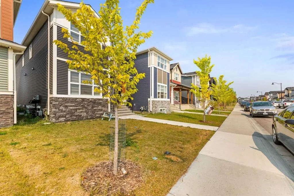 75 Homestead Park NE — photo 3