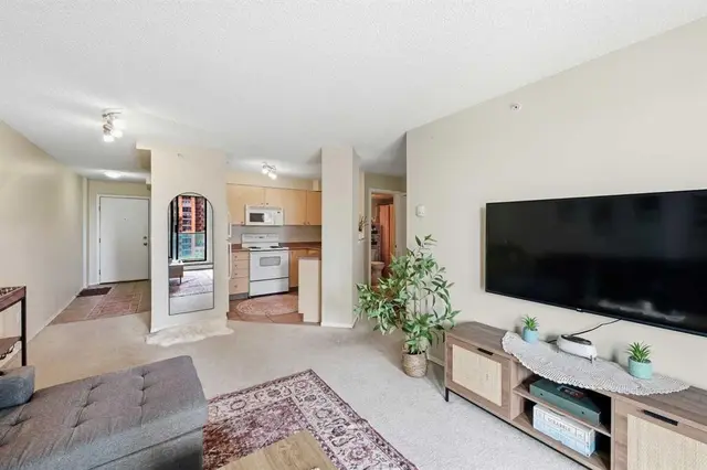 1111 6 Avenue SW #1407