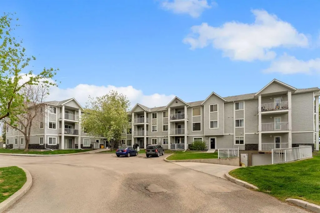 1307 Valleyview Park SE #307 — photo 3