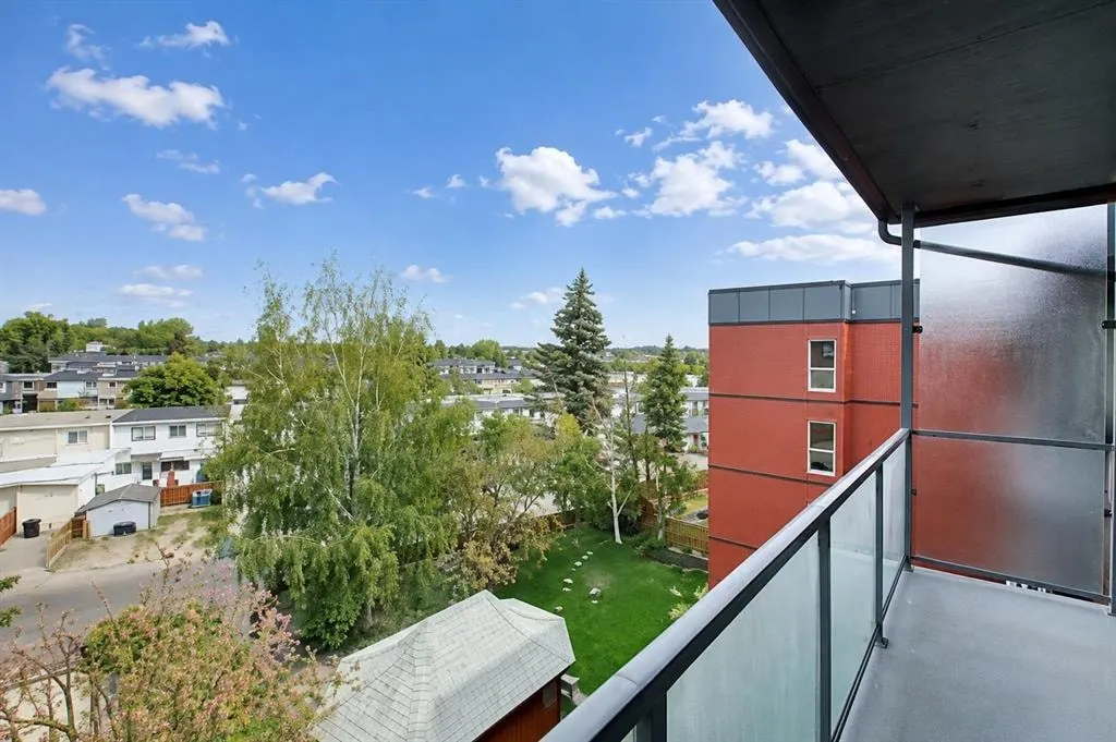 333 Garry Crescent NE #414 — photo 3
