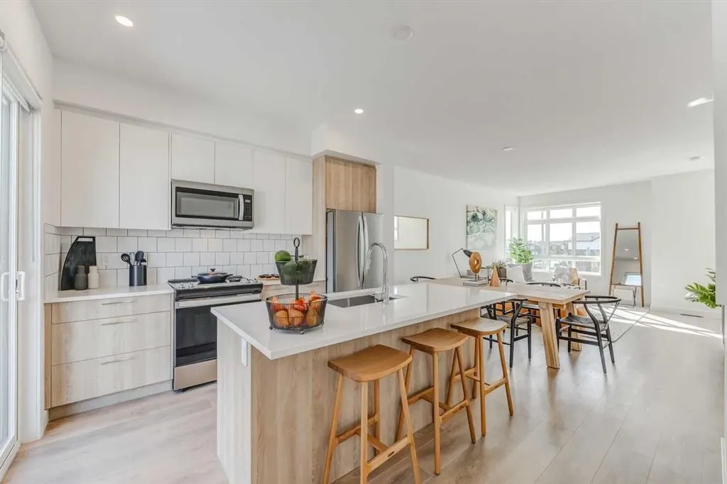 839 Belmont Drive SW — photo 3