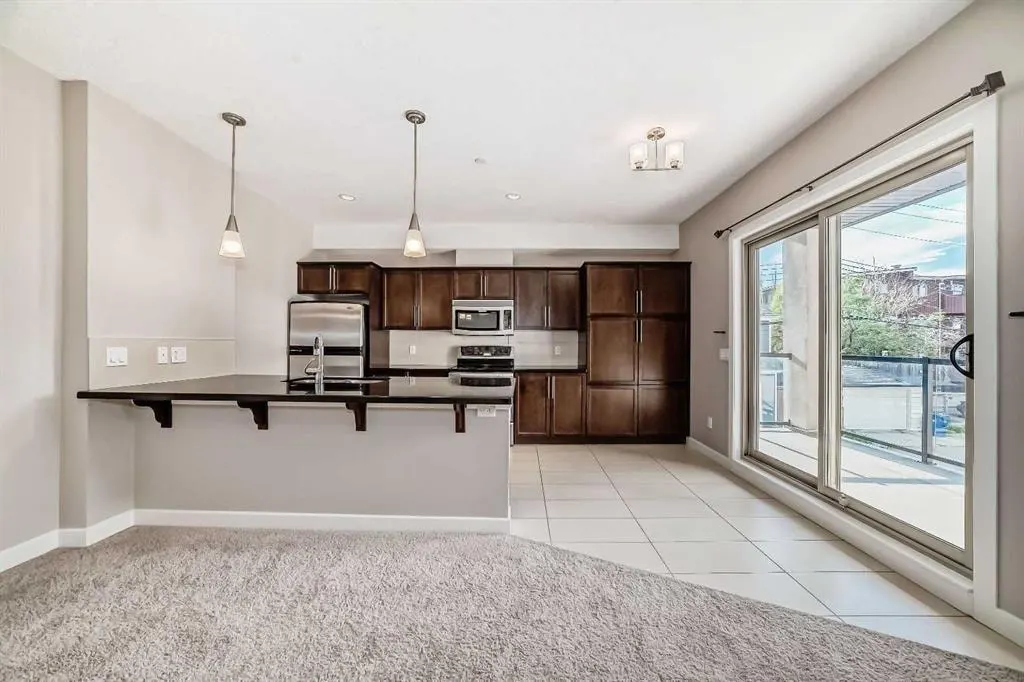 488 7 Avenue NE #206 — photo 3