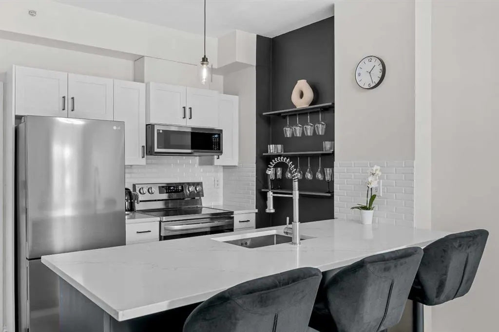 73 Erin Woods Court #2213 — photo 3