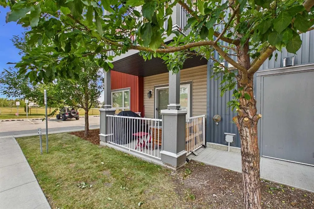 5305 32 Avenue SW #4101 — photo 3
