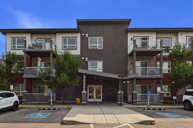 5305 32 Avenue SW #4101