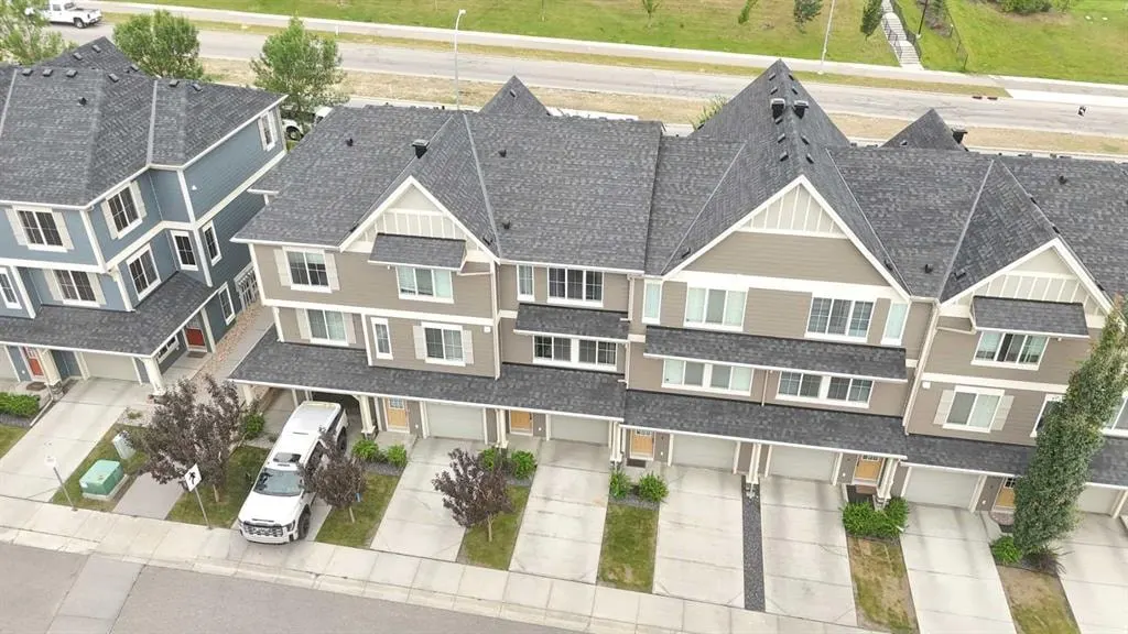 43 Kinlea Common NW — photo 3