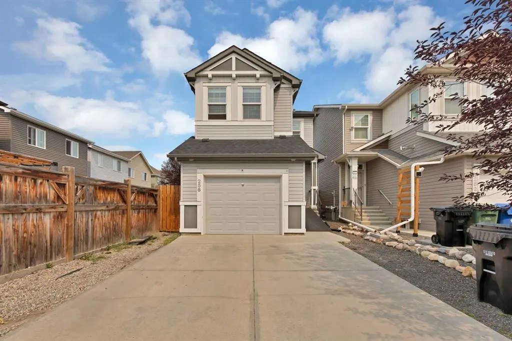 256 Auburn Glen Close SE — photo 2