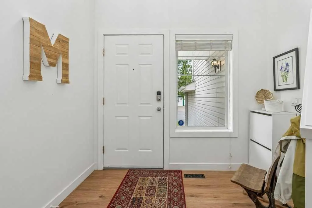 42 Douglas Glen Circle SE — photo 2