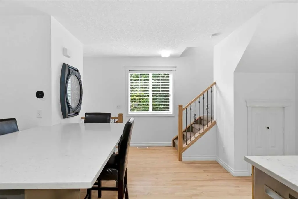 435 13 Avenue NE #2 — photo 2