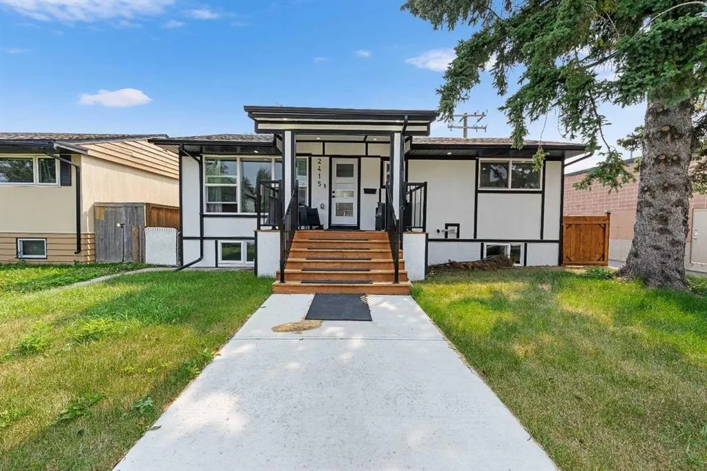 2415 22 Avenue SW — photo 1