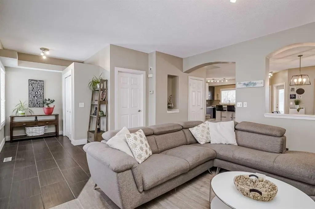 260 Chaparral Ridge Circle SE — photo 2