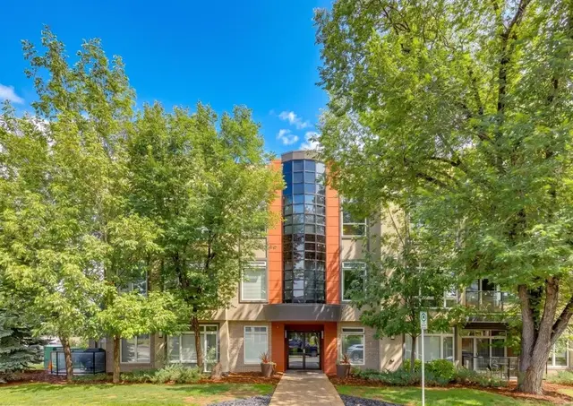 540 34 Street NW #204