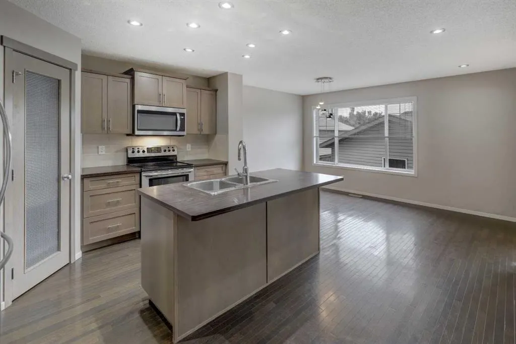 36 Copperstone Court SE — photo 2