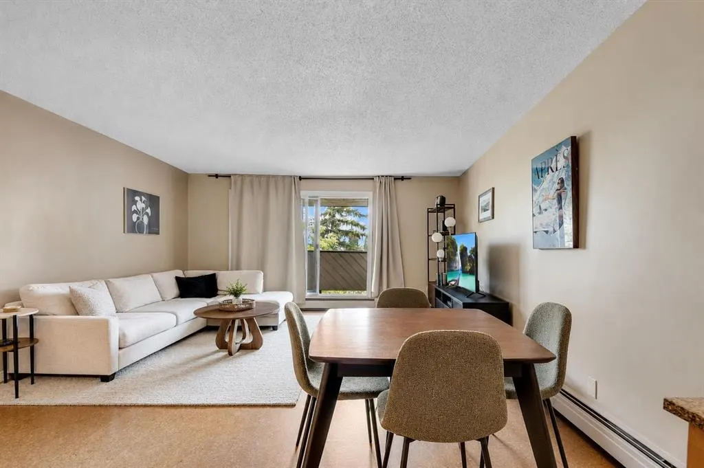 1513 26 Avenue SW #302 — photo 2