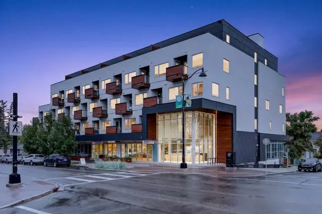3450 19 Street SW #207