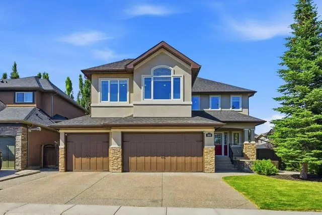 160 Panatella Crescent NW