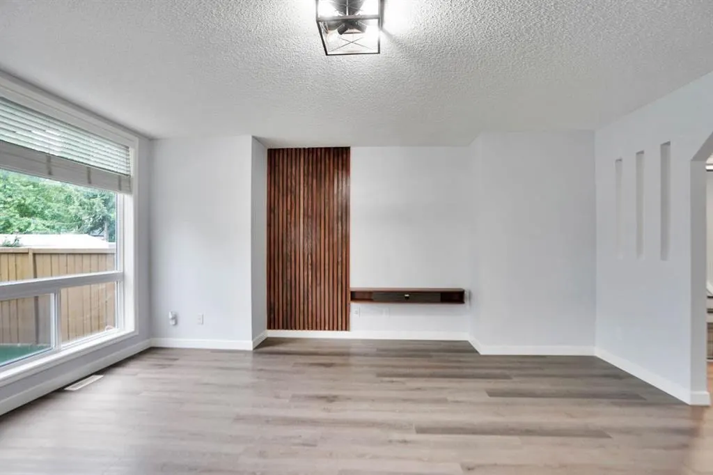 41 Millview Park SW — photo 3
