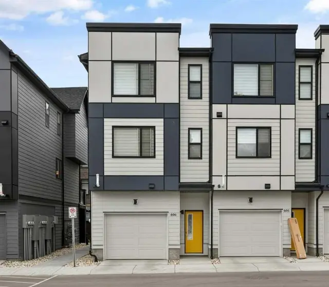 550 Seton Circle SE #606