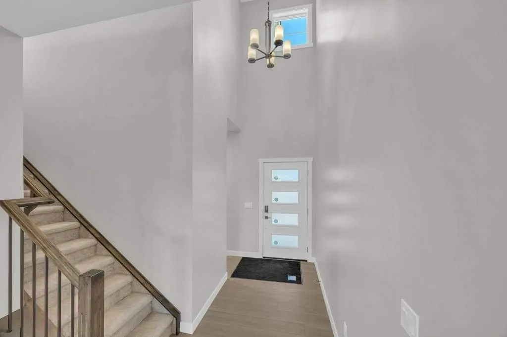 203 Homestead Common NE — photo 2