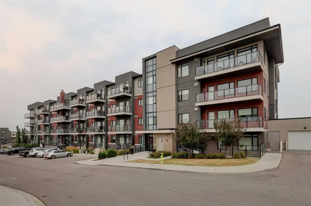 214 Sherwood Square NW #110 — photo 2