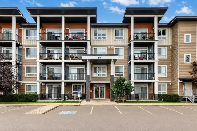 30 Walgrove Walk SE #409