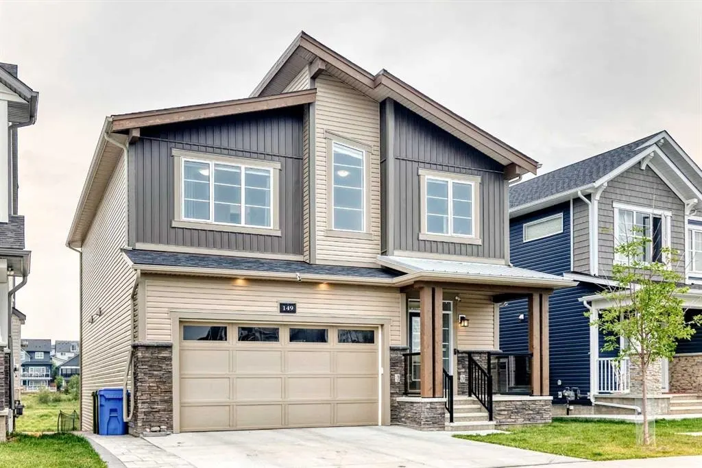 149 Carrington Crescent NW — photo 2
