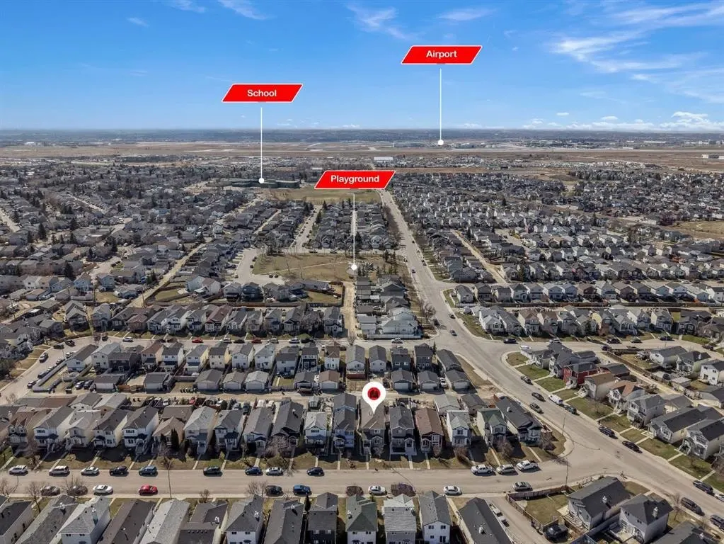 192 Martin Crossing Crescent NE — photo 2