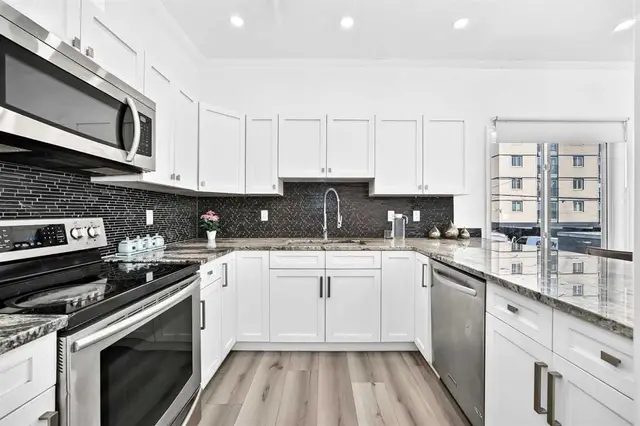 1514 11 Street SW #1107