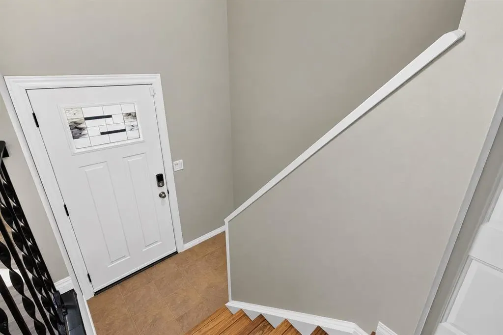 440 Ogden Drive SE — photo 3