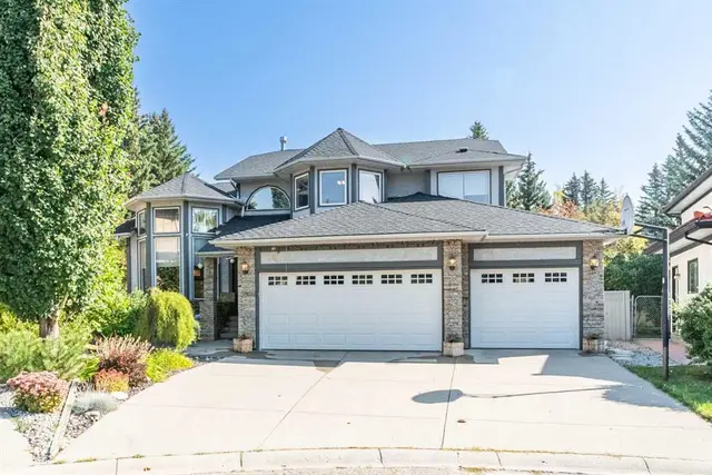 307 Woodhaven Bay SW