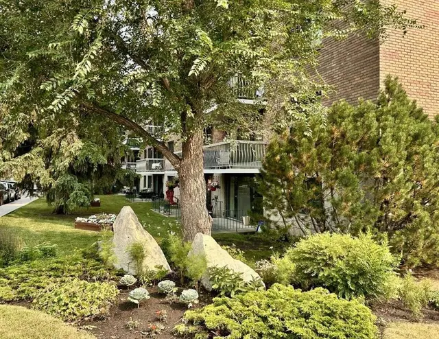 521 57 Avenue SW #408