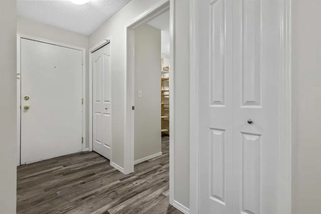 1211 Tuscarora Manor NW #1211 — photo 3