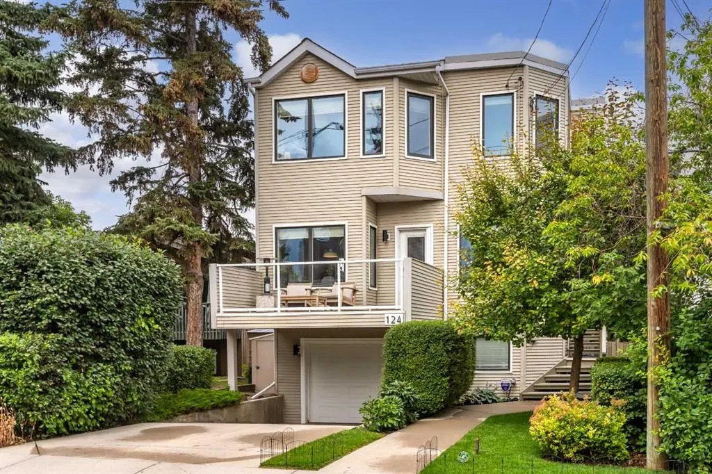 124 38A Avenue SW — photo 1