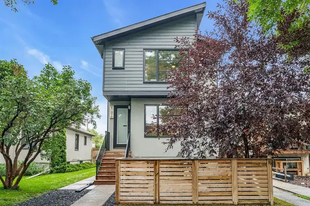 309 12 Avenue NE #1