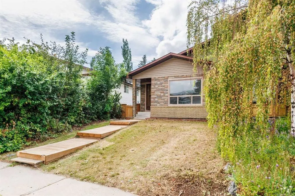 13 Bernard Drive NW — photo 2