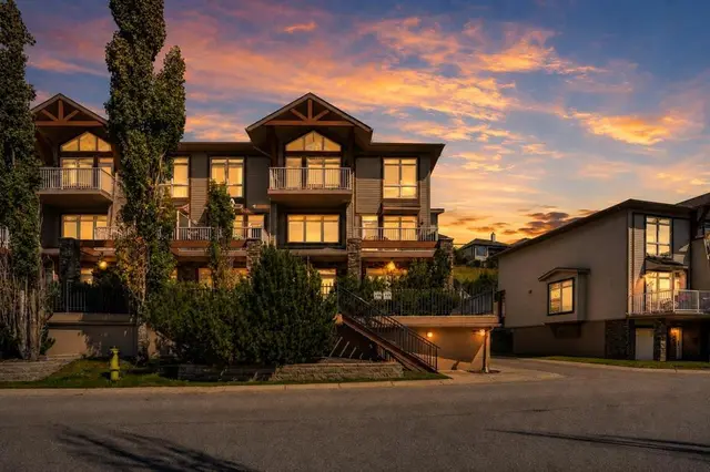 148 Rockyledge View NW #5