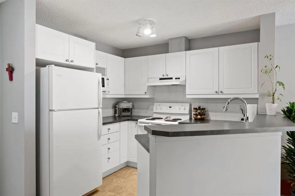 950 Arbour Lake Road NW #2209 — photo 3
