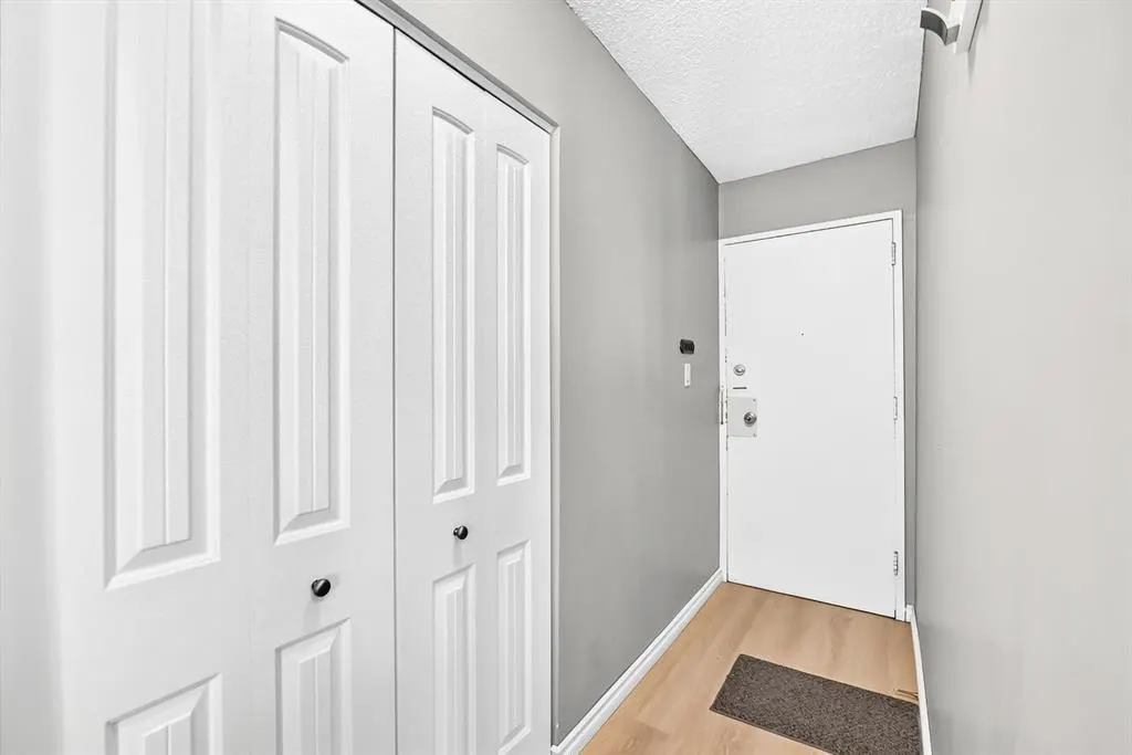 1312 13 Avenue SW #501 — photo 2
