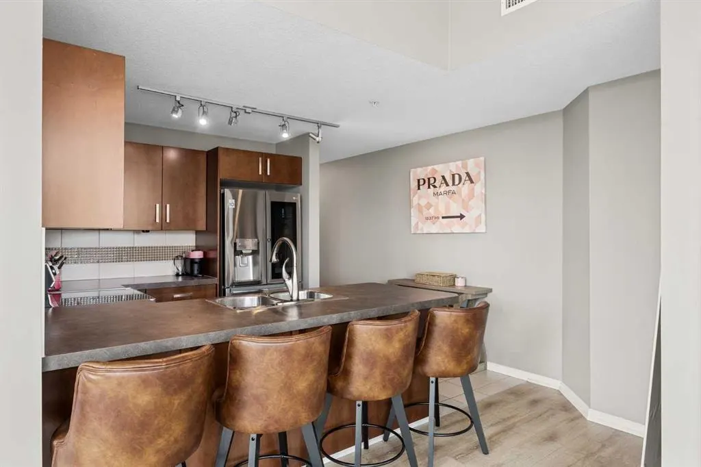 210 15 Avenue SE #206 — photo 3