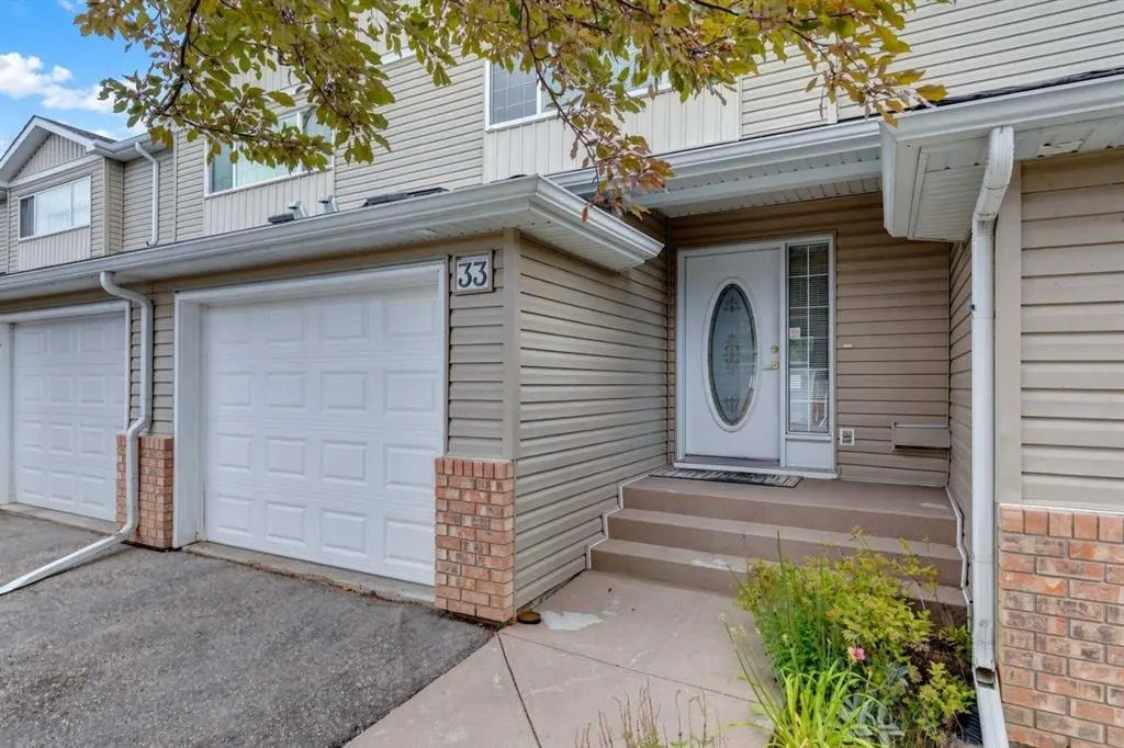 33 Chaparral Ridge Terrace SE — photo 2
